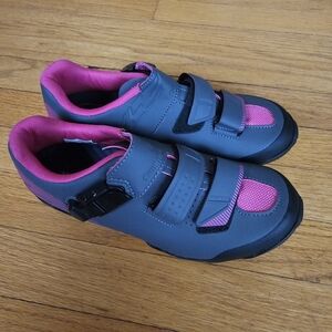 Shimano Cycle and Spin Shoes in Pink and Gray